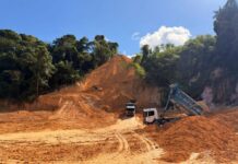 Prefeitura de Manaus avança em obra de contenção de erosão na rua Topázio, bairro Jorge Teixeira