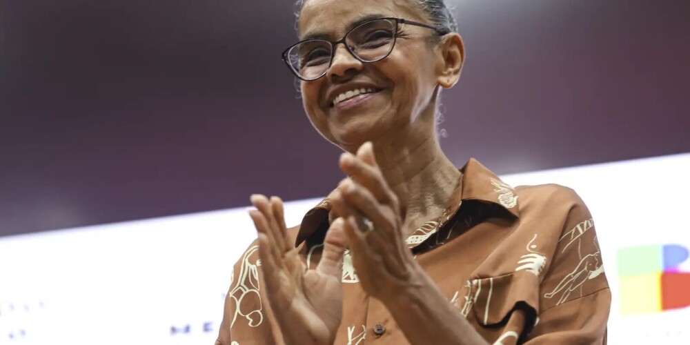 Marina Silva recebe a Legião de Honra, maior condecoração da França, em Brasília