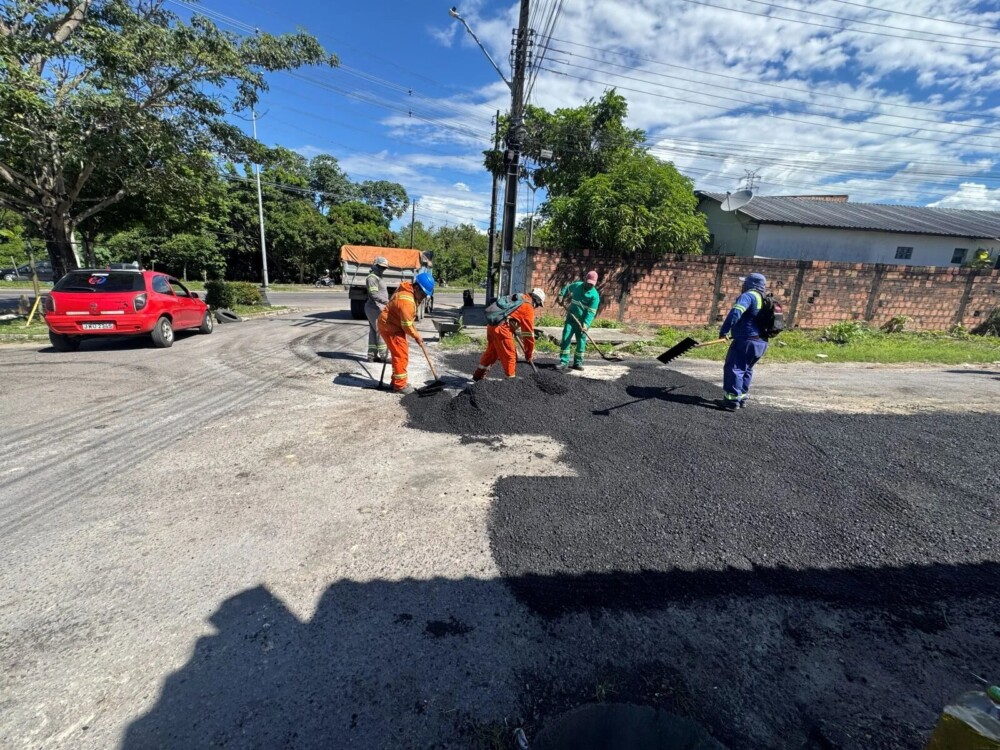 Prefeitura de Manaus intensifica operação Tapa-Buracos no Novo Aleixo