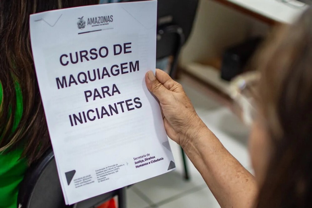 Sejusc amplia cursos profissionalizantes para mulheres em vulnerabilidade no Amazonas