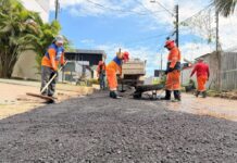 Prefeitura de Manaus avança com recapeamento na rua Minas Gerais, bairro Flores