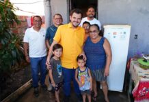 Prefeito Renato Junior entrega 20 toneladas de pescado em Manaus e reforça segurança alimentar em 100 dias de gestão