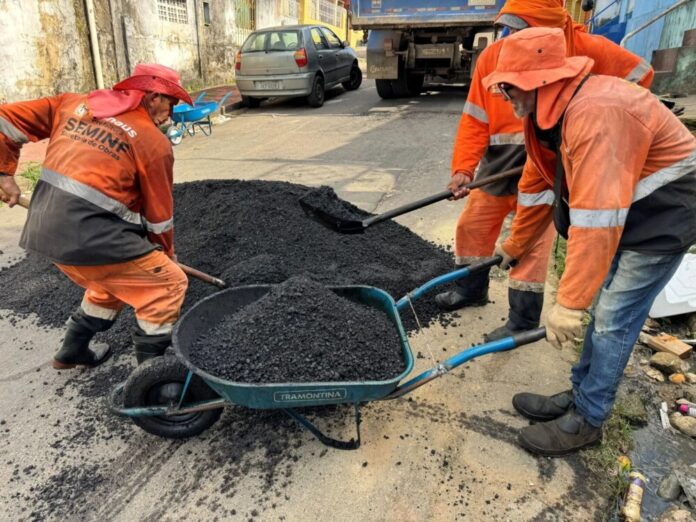 Prefeitura de Manaus intensifica revitalização asfáltica no bairro São Francisco