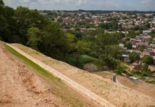 Prefeitura de Manaus finaliza contenção de erosão no conjunto Canaranas e avança para pavimentação da rua Ladário