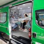 Unidade móvel da prefeitura de Manaus leva atendimento odontológico a pessoas acamadas