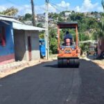 Prefeitura de Manaus pavimenta rua de barro no conjunto Jardim Mauá, zona Leste