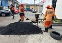 Prefeitura de Manaus: Rua Corrêa Júnior no bairro Raiz recebe recuperação asfáltica