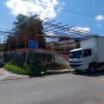 Obra embargada no Redenção é fiscalizada e ferramentas apreendidas pela Prefeitura de Manaus