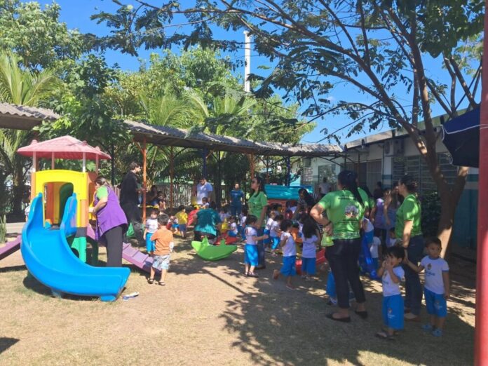 Creche premiada pelo FNDE em Manaus inova com horta e composteira para educação ambiental no igarapé do 40