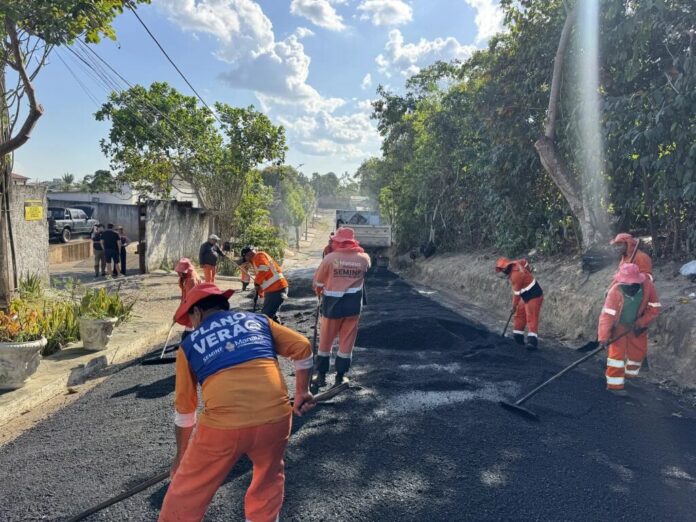 Prefeitura de Manaus intensifica recuperação asfáltica no Parque 10 de Novembro e revitaliza via do Portal do Japão