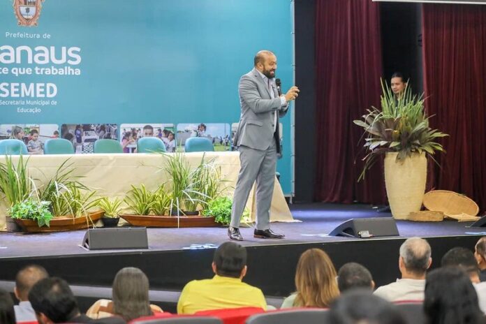 Manaus sedia encontro do MEC para troca de experiências em educação integral na Amazônia