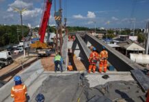 Prefeitura de Manaus avança na construção do Complexo Viário Passarão com içamento de vigas