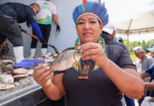 Prefeitura de Manaus distribui 85 mil peixes do programa ‘Jaraqui da Gente’ nos bairros Redenção e Tarumã