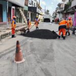 Prefeitura de Manaus recupera asfalto na rua Rio Marau, no Lírio do Vale 1