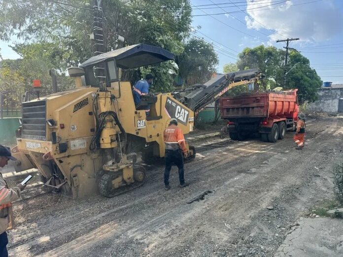 Prefeitura de Manaus avança no recapeamento de 141 ruas na zona Norte