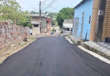 Prefeitura de Manaus recupera asfalto na rua Jafra Lebron e melhora trânsito na Cidade Nova
