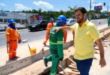 Prefeito Renato Junior vistoria obra de paisagismo e nova estrutura no canteiro central da Avenida Margarita