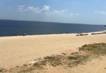 Furto de cordas e boias de segurança na Ponta Negra afeta delimitação de área para banhistas