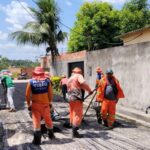 Prefeitura de Manaus recupera asfalto da rua Abacaba no Santa Etelvina