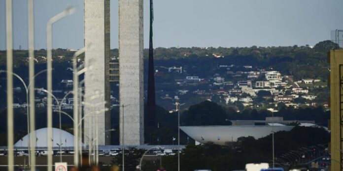 Trânsito de Brasília: alterações para o desfile de 7 de Setembro e Brasília Air Show