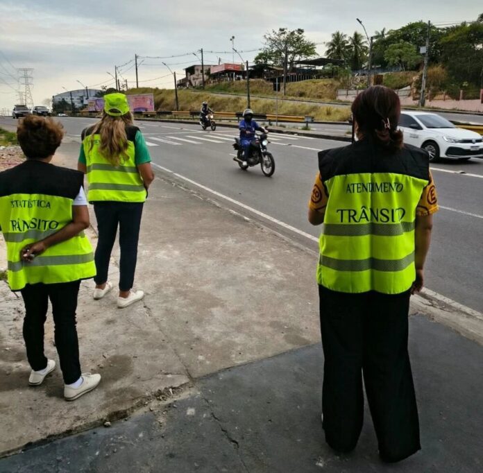 Prefeitura de Manaus estuda semáforo para pedestres na avenida das Torres