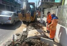 Prefeitura de Manaus desobstrui caixa coletora e reforça drenagem na avenida Oscar Borel