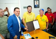 Prefeito Renato Junior sanciona lei que garante subsídio de R$ 3 milhões mensais para transporte complementar de Manaus