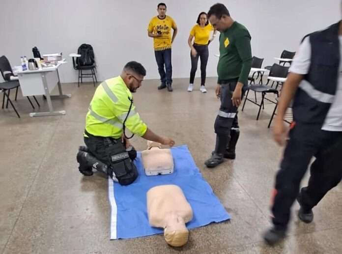 Samu capacita servidores do IMMU em primeiros socorros como parte do "Setembro Amarelo"