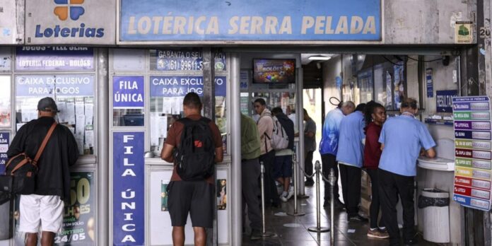 Mega-Sena: prêmio de R$ 28 milhões será sorteado neste domingo