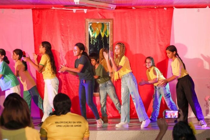 Escola municipal de Manaus encerra campanha do Setembro Amarelo com foco na valorização da vida